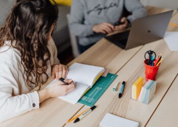 Ragam Profesi Desain : Desainer Bisa Jadi Apa ?