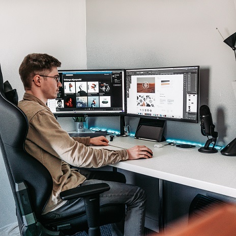 CorelDraw vs Adobe Illustrator, Mana yang Lebih Populer ?